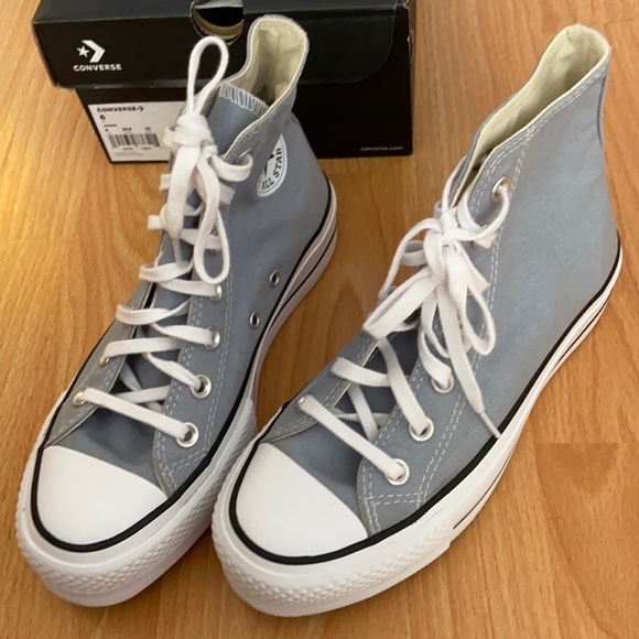 light grey platform converse